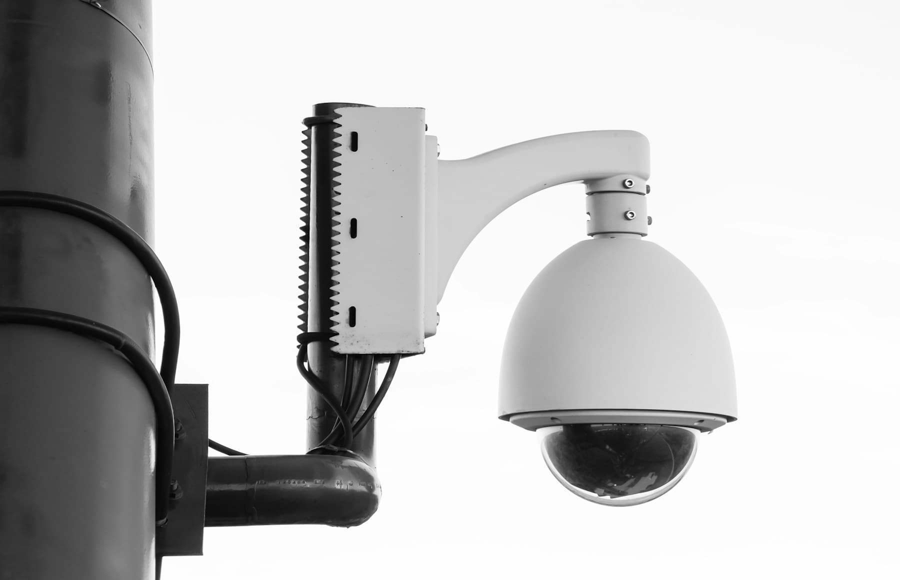 Sistema electrónico de alarma y protección